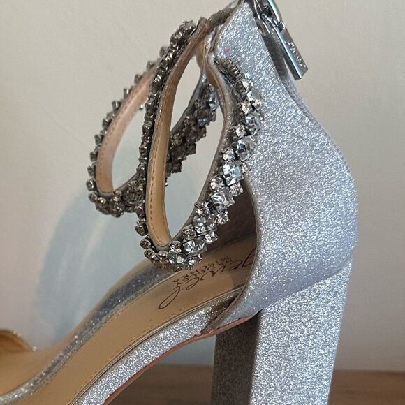 Jewel Badgley Mischka Louise Peep-Toe Block Heel, size 8 - Picture 8 of 8